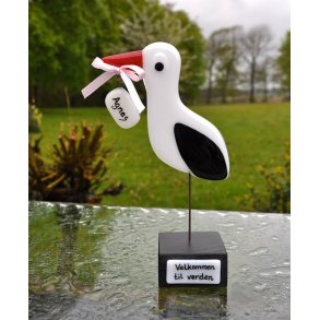 Stork med navneskilt i nb