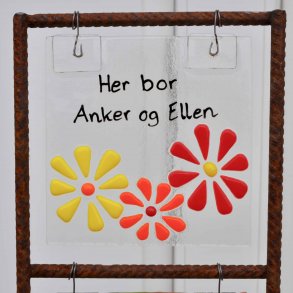 Enkelt plade til rionet