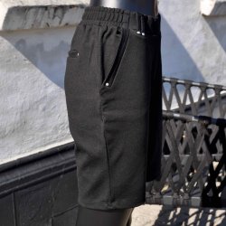 Ofelia Apple shorts - Black