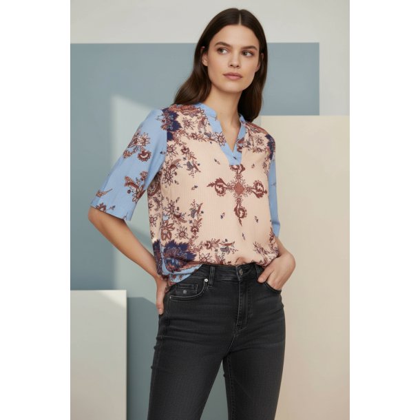 Ofelia Ebony Blouse