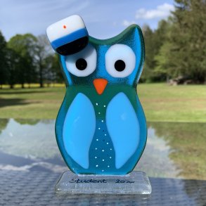 Bl ugle med HHX hue (kongebl)