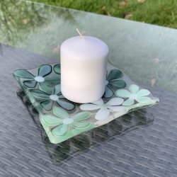 Lysfad med grnne blomster