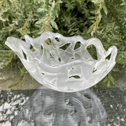 Glas skl med hulmnster i klart glas - findes kun dette eneeksemplar