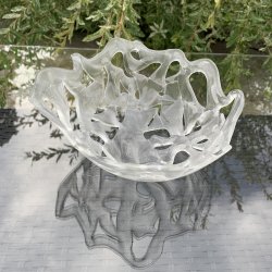 Glas skl med hulmnster i klart glas - findes kun dette eneeksemplar