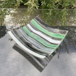 Firkantet fad med striber