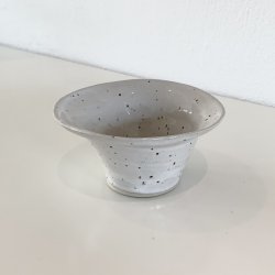 Keramik skl - rhvid med brune nister