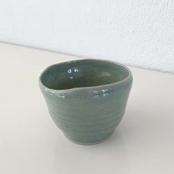 Lille keramik kop / skl / urtepotteskjuler - grn