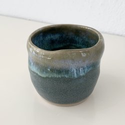 Lille keramik kop / urtepotteskjuler - eucalyptus toner