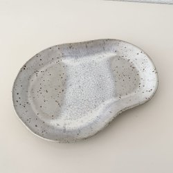 Unik keramikfad - R�hvid med glasur effekt