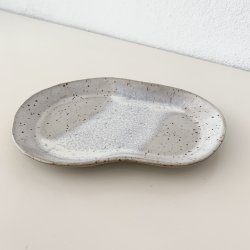 Unik keramikfad - R�hvid med glasur effekt