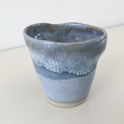 Keramik kop / urtepotteskjuler - Lysebl