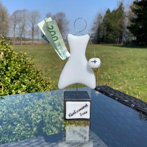 Konfirmand Pige med Salmebog