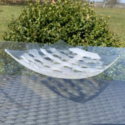 Fad med hulmnster - Hvid