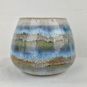 Unik h�nddrejet keramikvase i stent�jsler