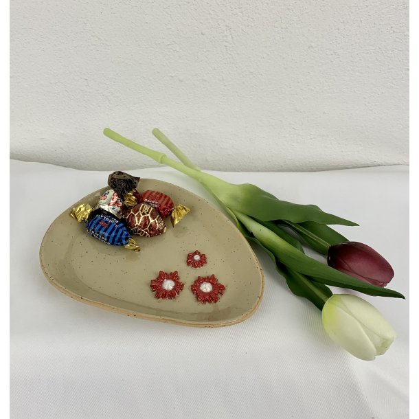 Keramikfad med blomster - asymmetrisk form