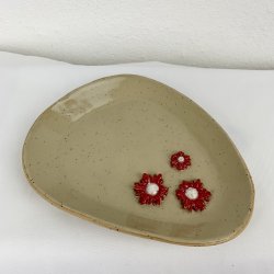 Keramikfad med blomster - asymmetrisk form