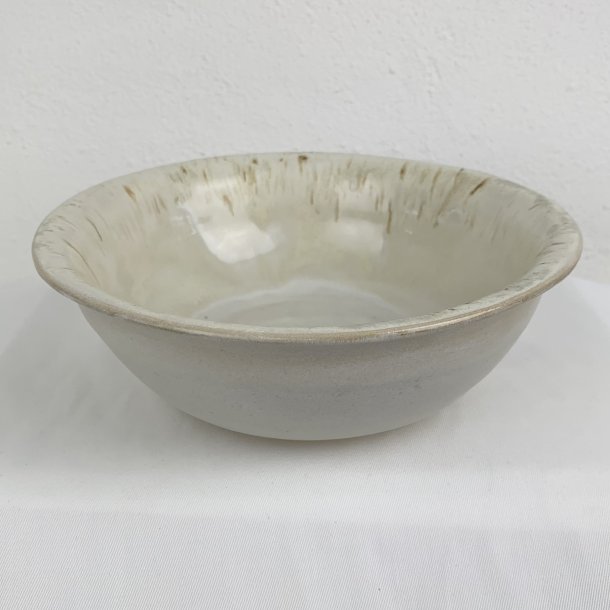 Mellemstor sk�l - alsidig og dekorativ