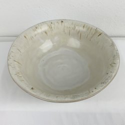 Mellemstor sk�l - alsidig og dekorativ