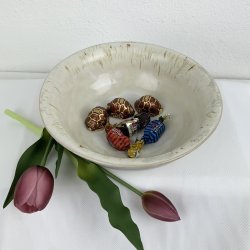 Mellemstor sk�l - alsidig og dekorativ