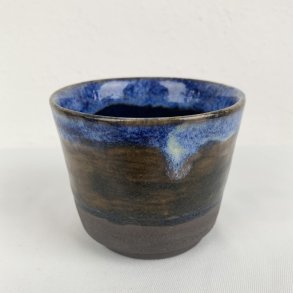 Kop / krus i sort ler - Brun/Bl�