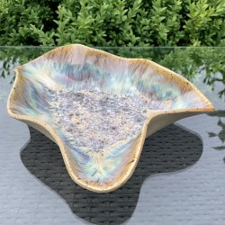 Keramikfad i asymmetrisk form (27x20cm)
